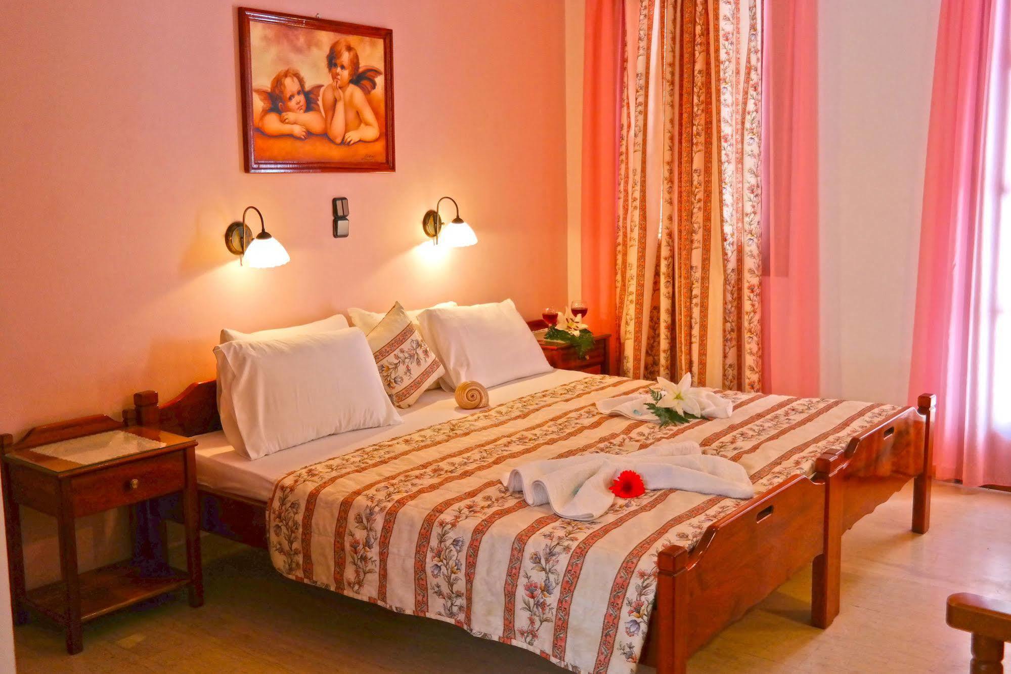 Golden Beach Studios Down Town Naxos City Exterior foto